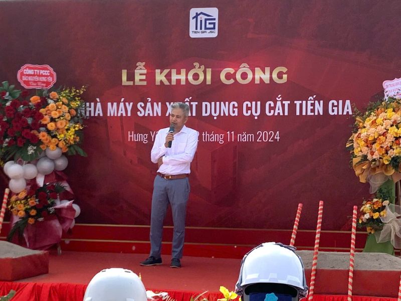 Ông Bùi Đình Tuấn, Đại diện KCN Minh Đức, Hưng Yên phát biểu tại buổi lễ